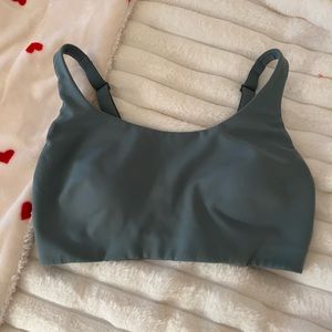 Lululemon nulu bra teal size 8 C/D cup